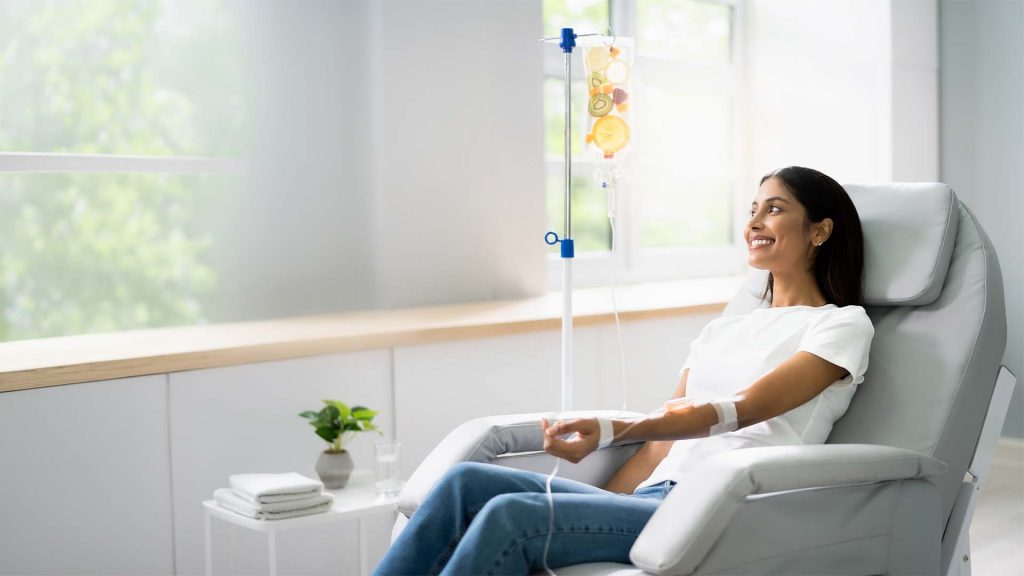 Why Tourists Go for IV Therapy in Dubai? 